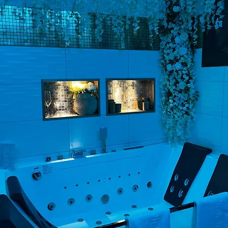 Politeama Jacuzzi Centro Палермо