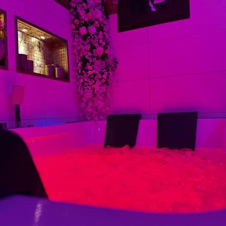 Politeama Jacuzzi Centro Гостевой дом
