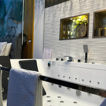 Politeama Jacuzzi Centro Gasthof *